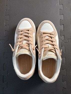 Skechers White Low-Top Sneakers